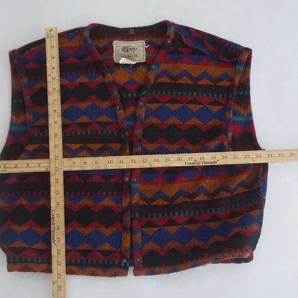 Multicolor Geometric Pattern Sweater Vest - Picture 4 of 9